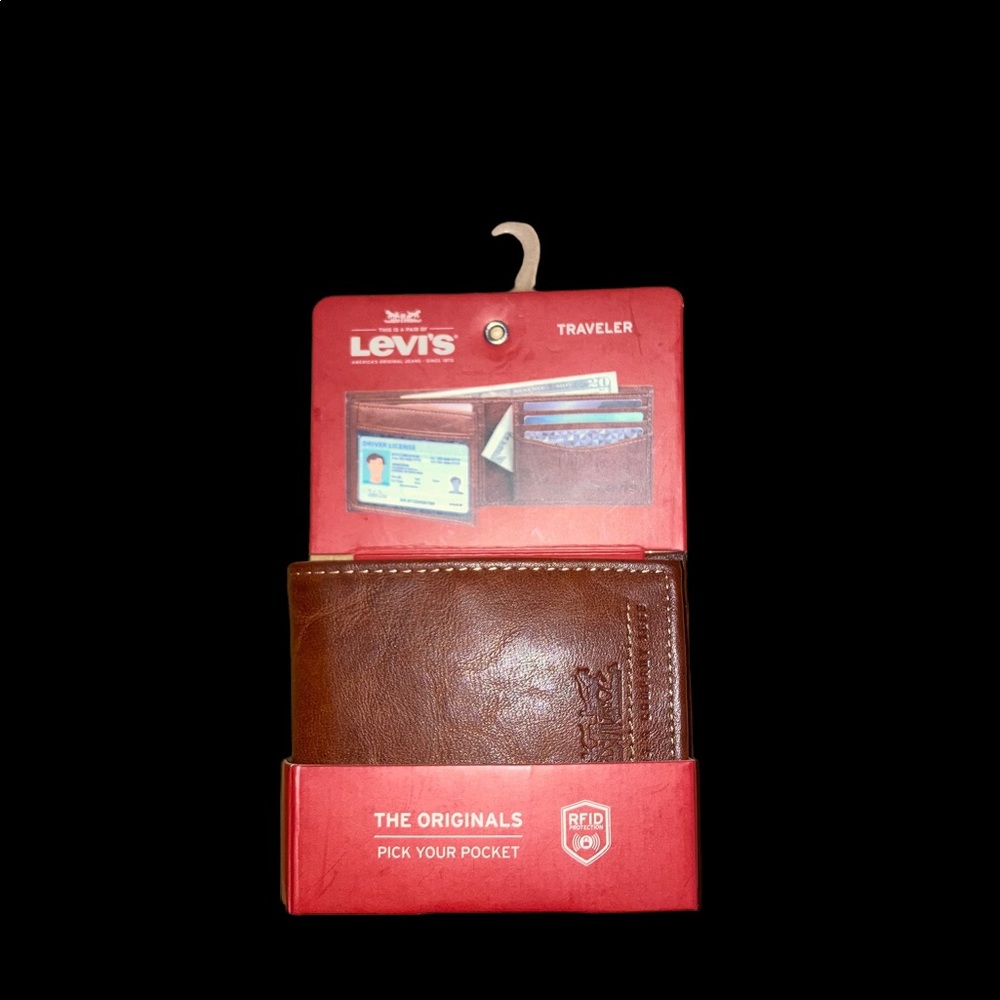 Levi’s genuine brown leather traveler wallet RFID protection tri-fold men’s